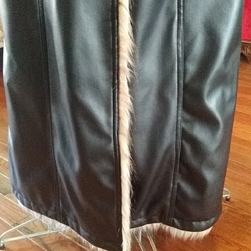 Charlotte Russe Winter Coat - Picture 4 of 8